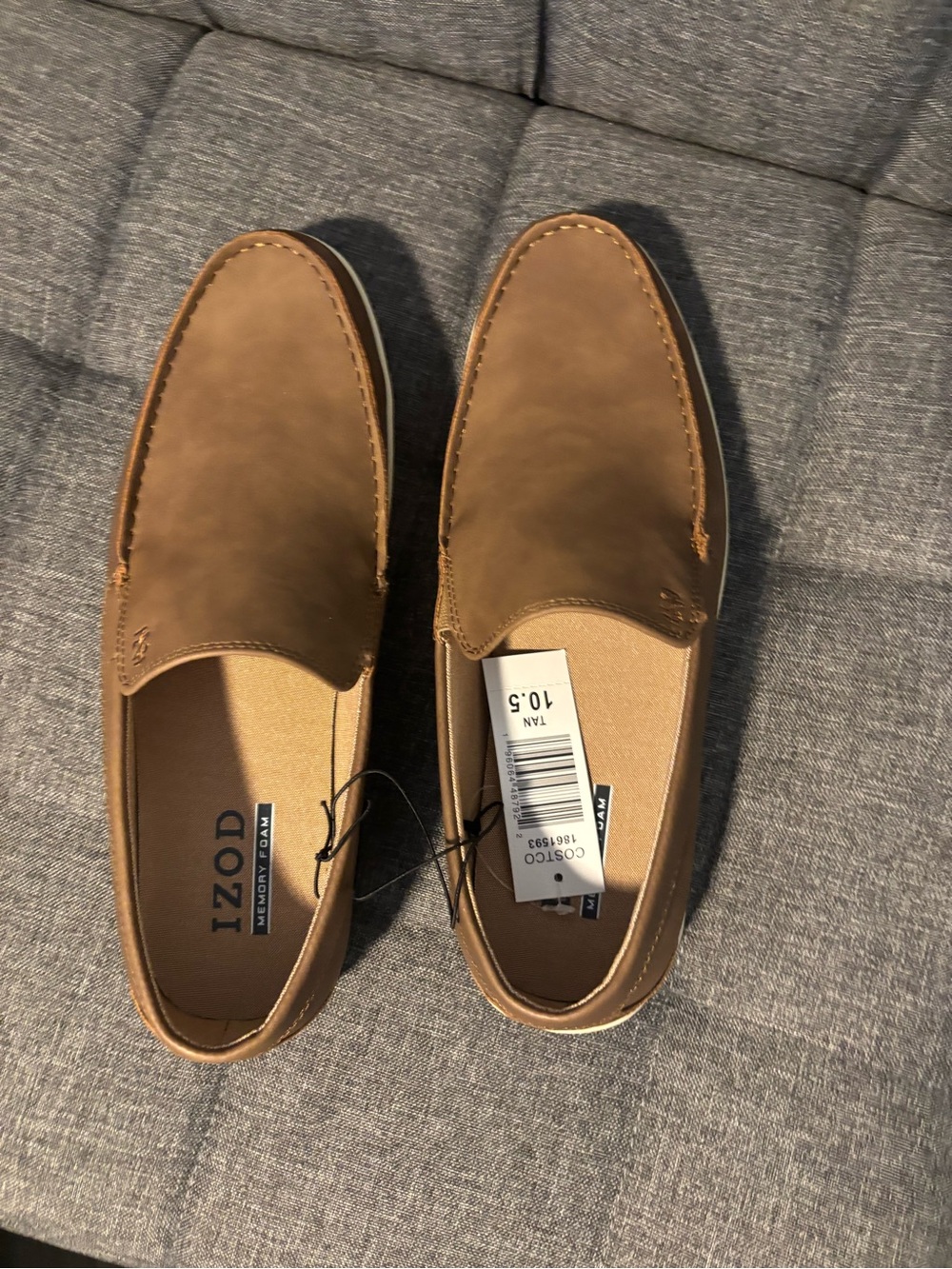 NEW! Izod Men’s Tan Slip-On Moccasin Loafers 10.5